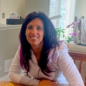 Meet your Posher, Adriana